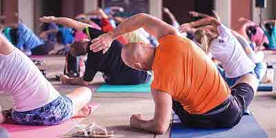 Yoga i grupp